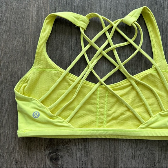 Lululemon Free to Be Bra Wild *Light Support in Electric Lemon (Size 8) - Picture 6 of 8